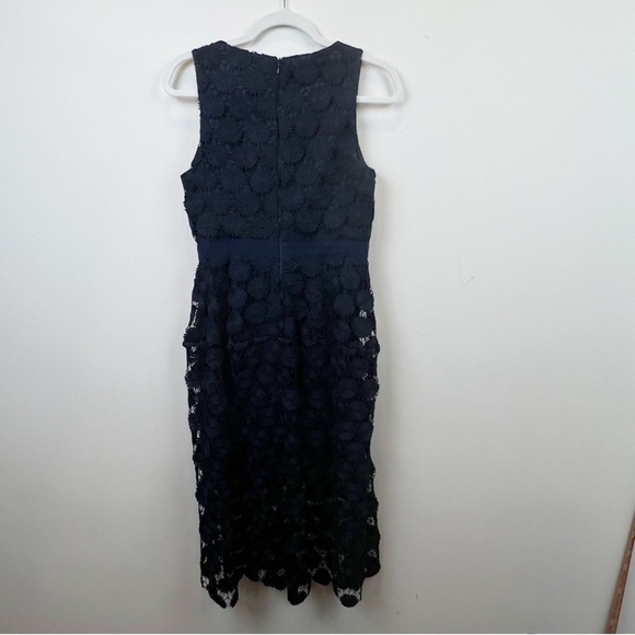 NEW Trina Turk Blue Ceiba Lace Sleeveless Sheath Midi Dress Women’s Size 4 - Picture 8 of 13